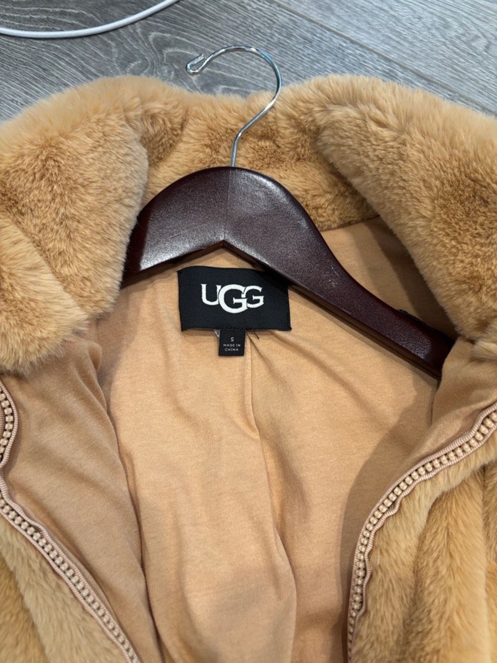UGG jacket - Picture 2 of 2